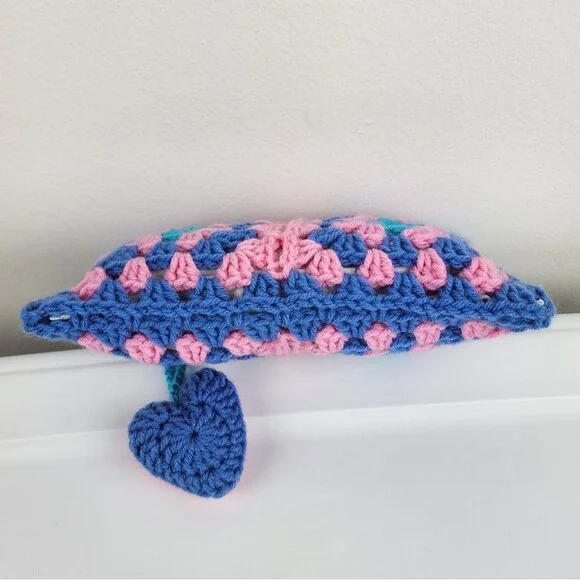 New Handcrafted Crochet Clutch Blue Pink Teal Case Granny Heart Crochet Charm - Picture 5 of 7